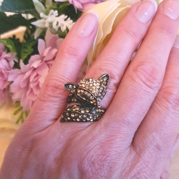 Fox Diamante Ring - Picture 3 of 10